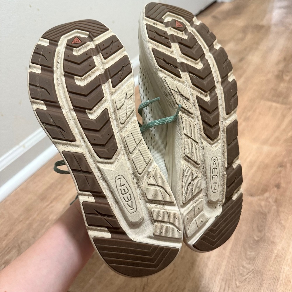 KEEN | Women's WK400 Cream Tan Sage Green Walking Shoes, Size 10 - Picture 6 of 7